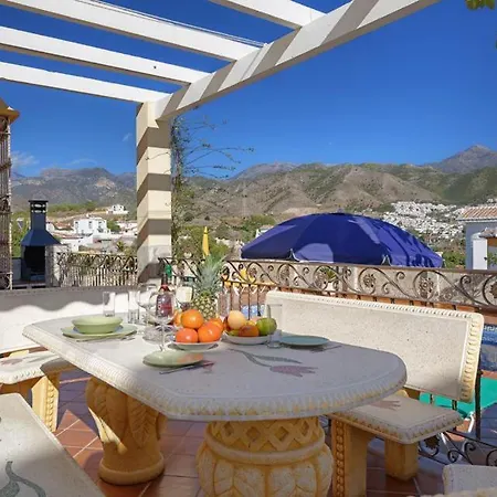Sleeps 8 Pool Air Con Wifi Villa *